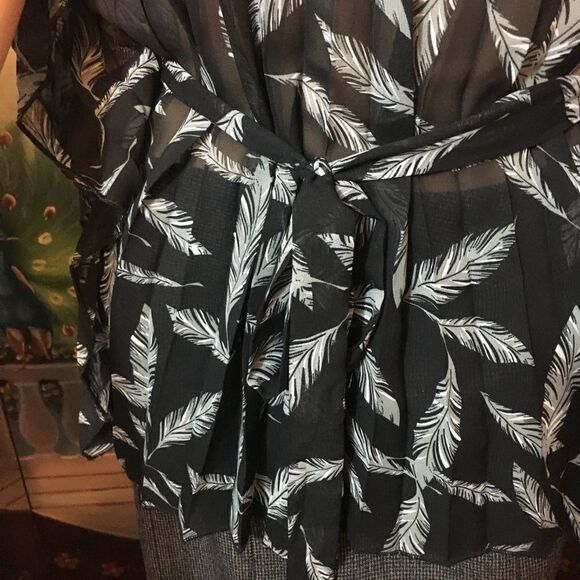 Black Blouse with Gray Palm Leaves & Faint Pleats - Picture 8 of 10